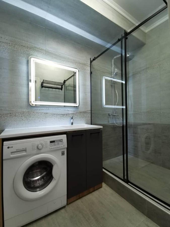 Apartamento Aisha Bishkek Exterior foto
